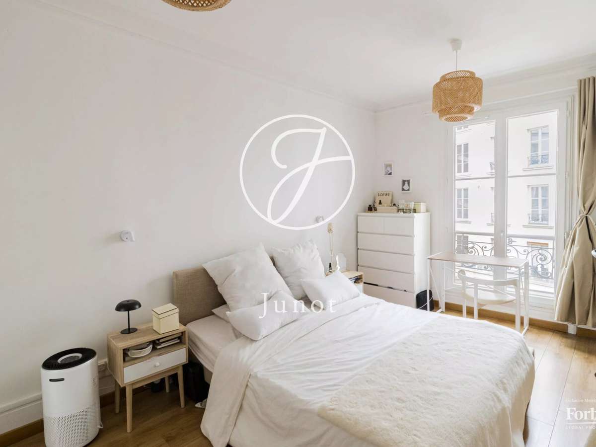 Apartment Paris 3e