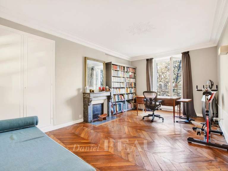 Appartement Paris 3e - 109m²