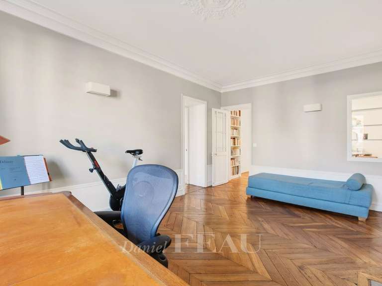 Appartement Paris 3e - 109m²