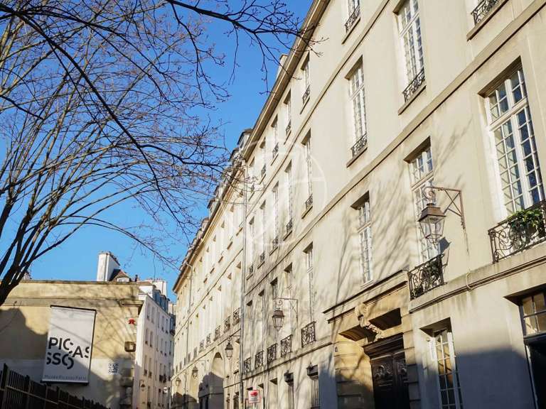 Appartement Paris 3e - 1 chambre - 83m²