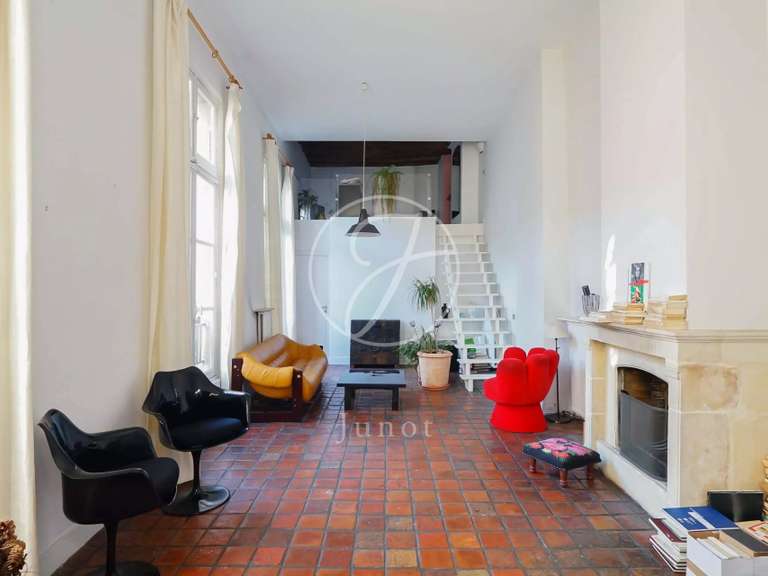 Appartement Paris 3e - 1 chambre - 83m²