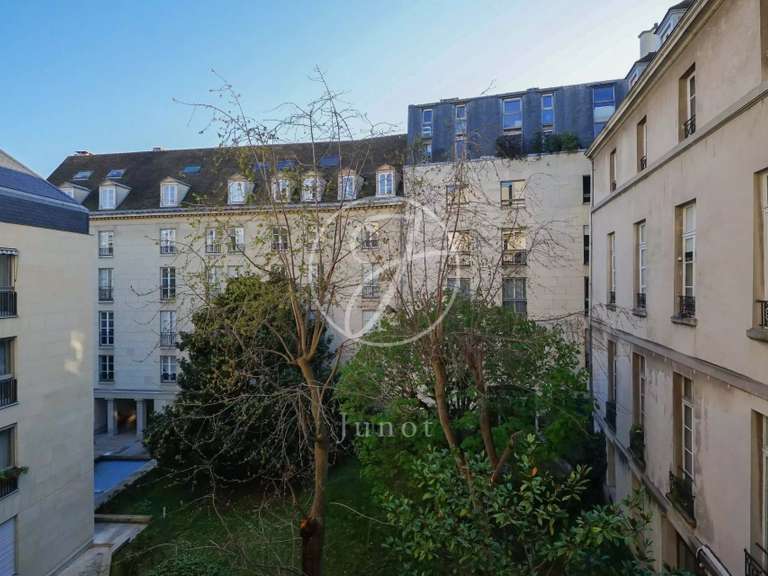 Appartement Paris 3e - 1 chambre - 83m²