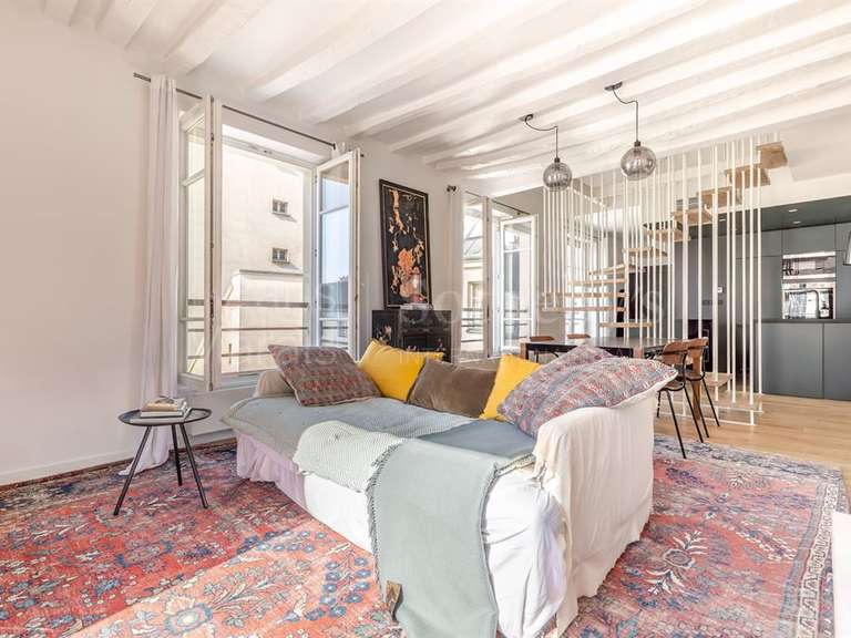 Appartement Paris 3e - 1 chambre - 90m²