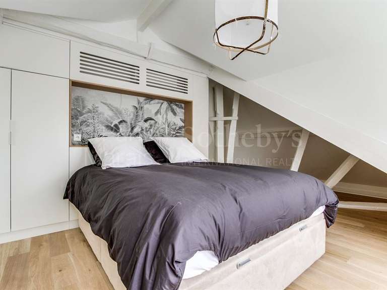 Appartement Paris 3e - 1 chambre - 90m²