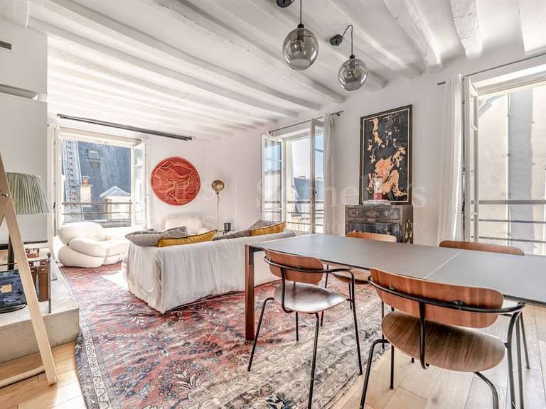 Appartement Paris 3e - 1 chambre - 90m²