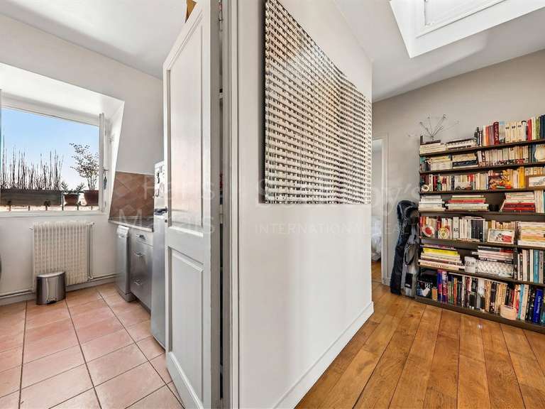 Appartement Paris 3e - 1 chambre - 65m²