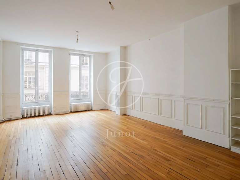 Appartement Paris 3e - 2 chambres - 152m²
