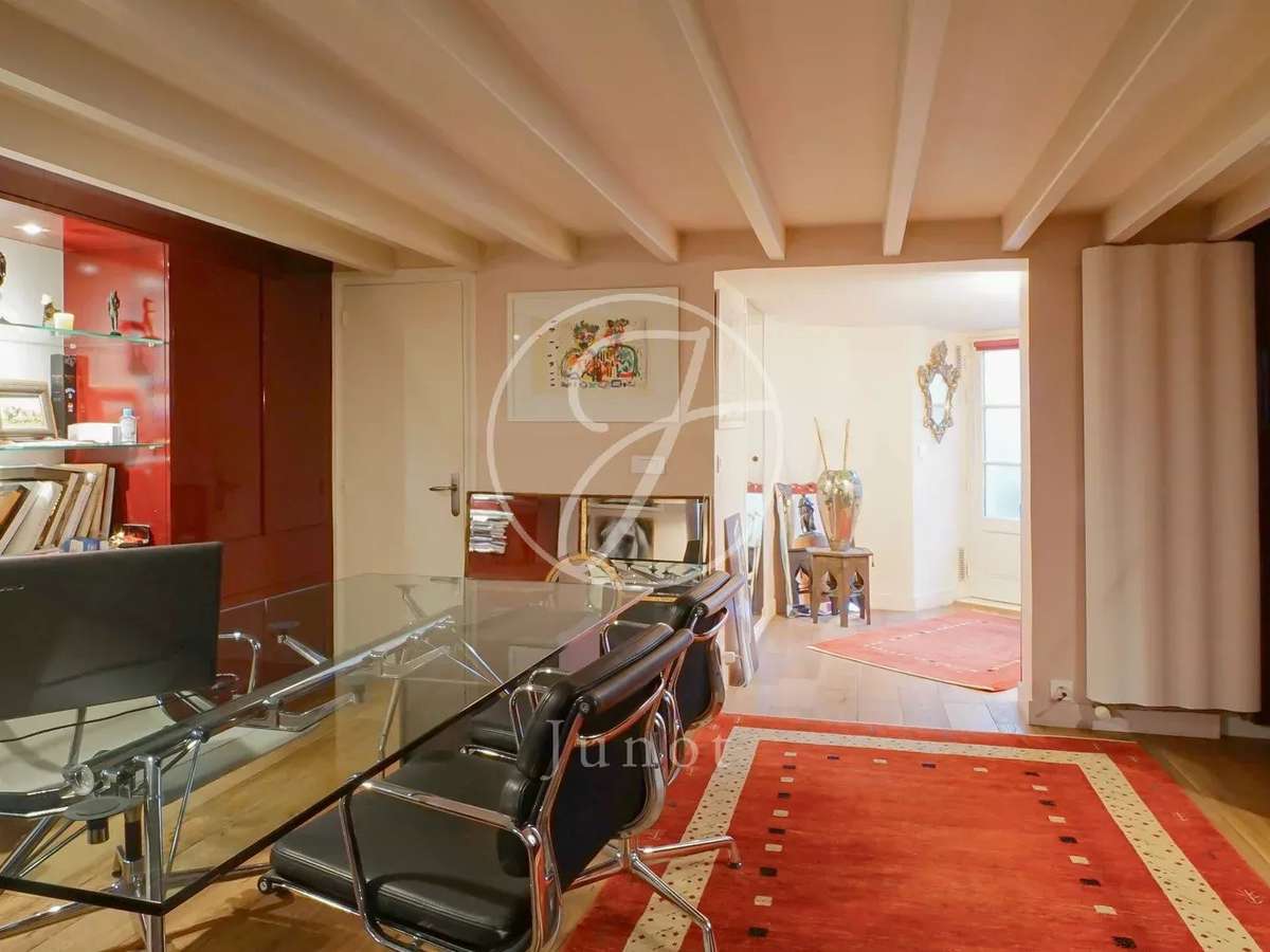 Apartment Paris 3e