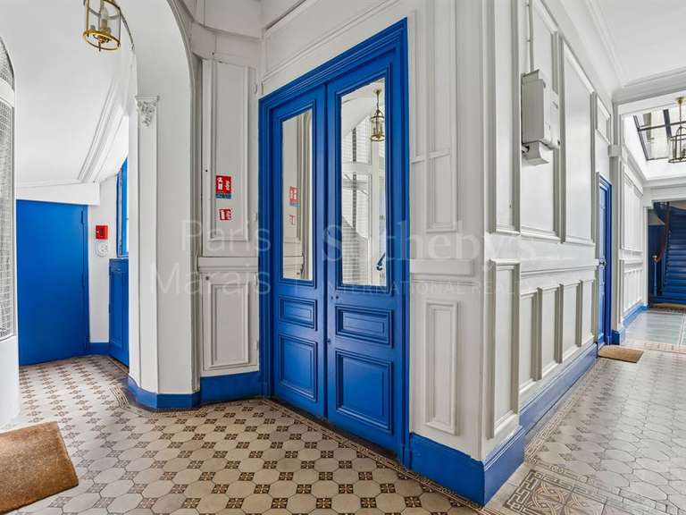 Appartement Paris 3e - 2 chambres - 105m²