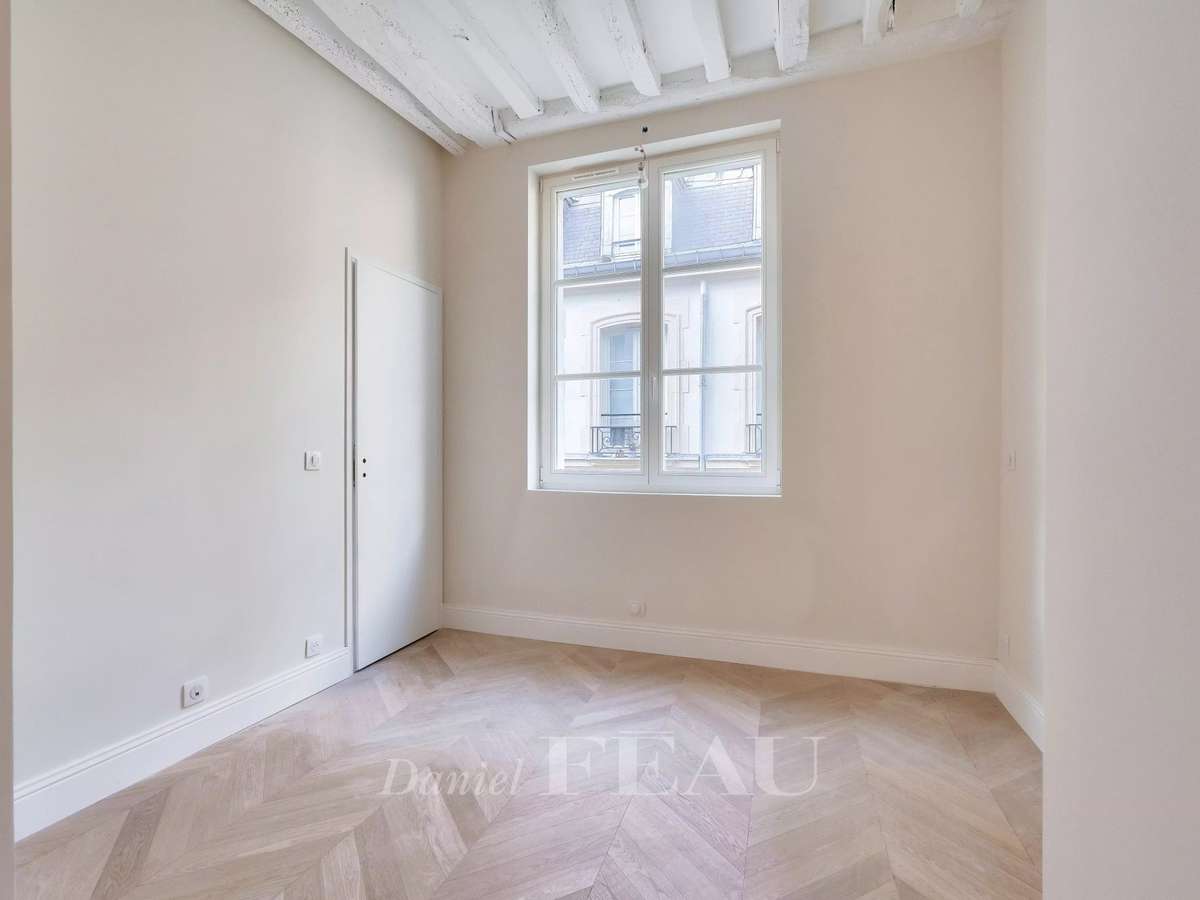 Apartment Paris 3e
