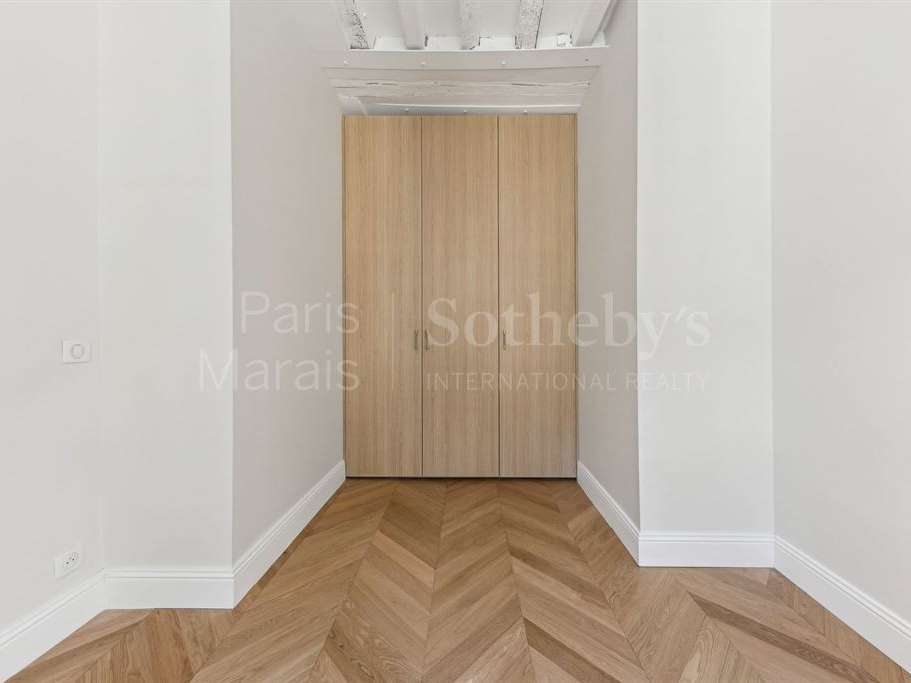 Apartment Paris 3e