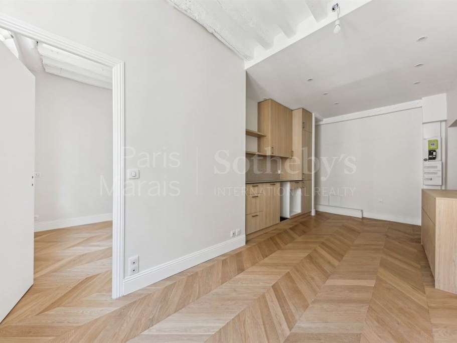 Apartment Paris 3e