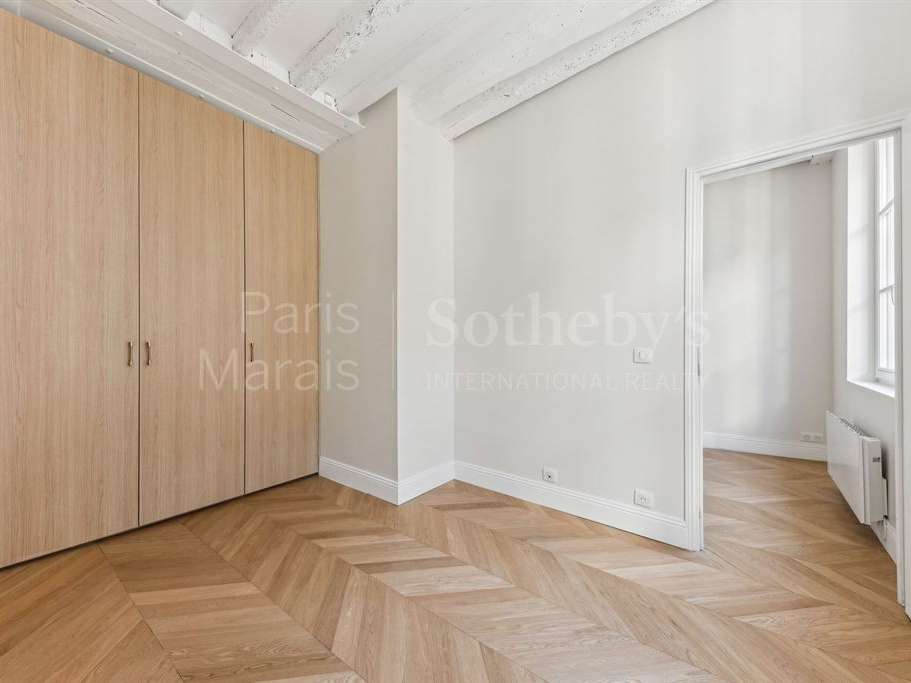 Apartment Paris 3e