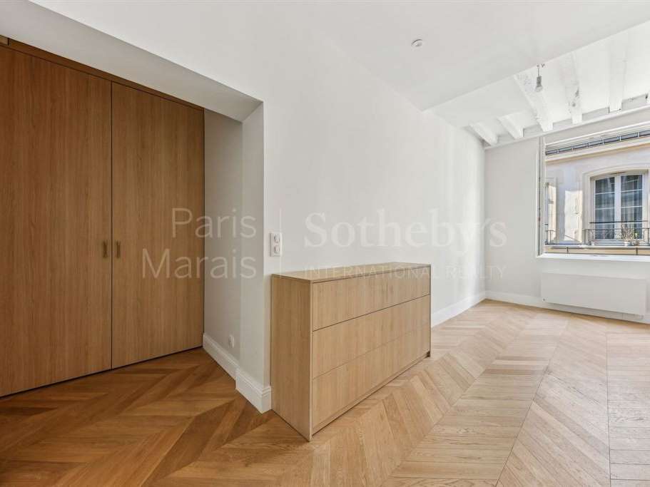 Apartment Paris 3e
