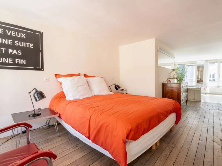 Appartement Paris 3e - 2 chambres - 115m²