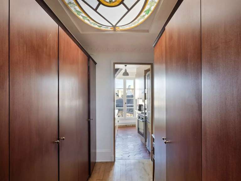 Appartement Paris 3e - 2 chambres - 123m²