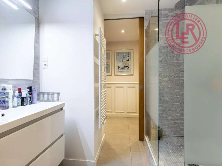 Appartement Paris 3e - 1 chambre - 69m²