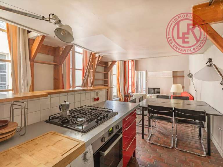 Appartement Paris 3e - 1 chambre - 63m²