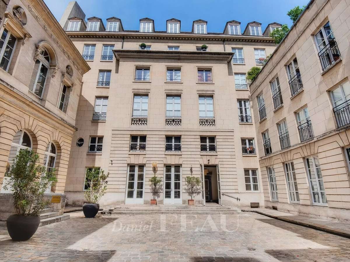 Apartment Paris 3e