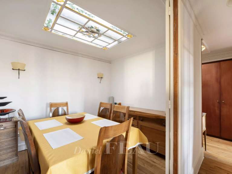 Appartement Paris 3e - 2 chambres - 123m²