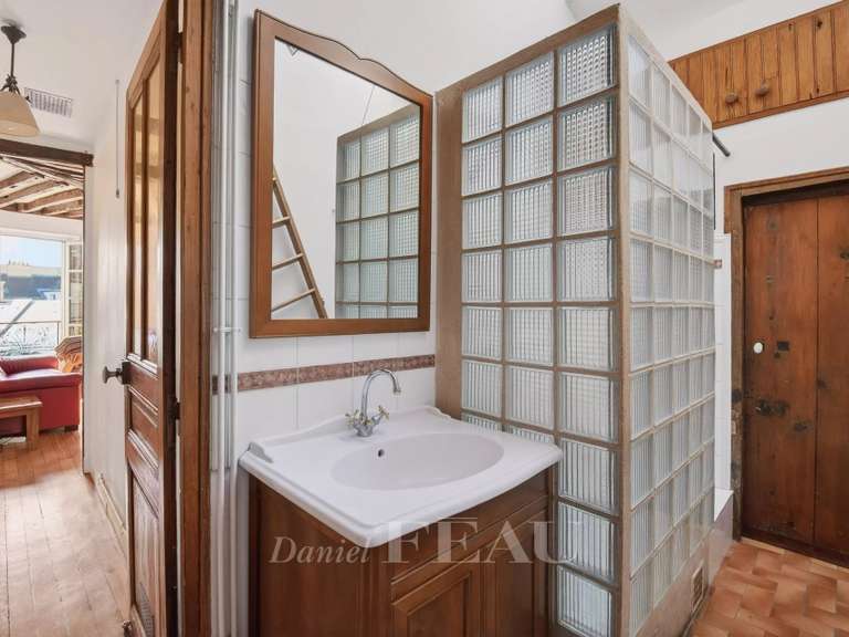 Appartement Paris 3e - 2 chambres - 123m²