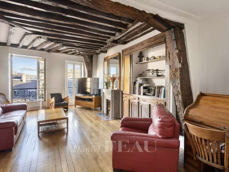Appartement Paris 3e - 2 chambres - 123m²