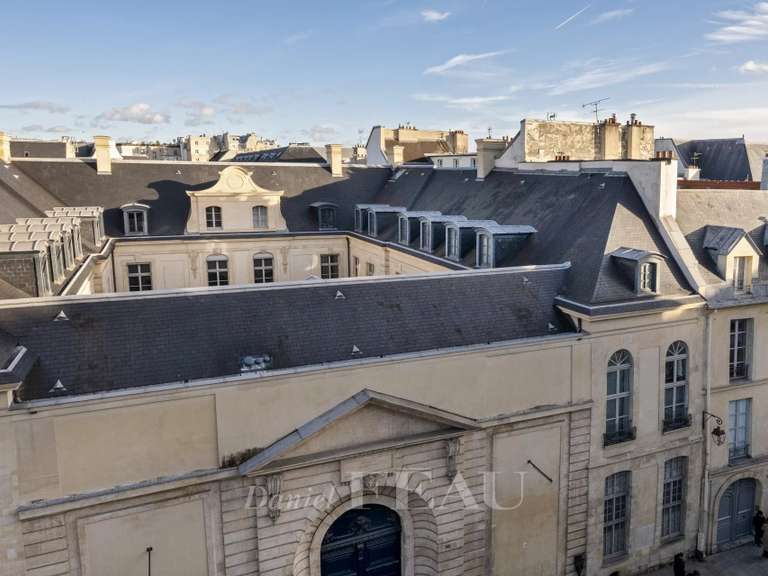 Appartement Paris 3e - 2 chambres - 123m²