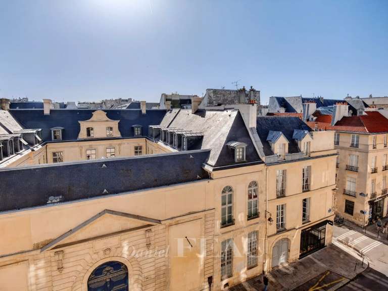 Appartement Paris 3e - 2 chambres - 123m²