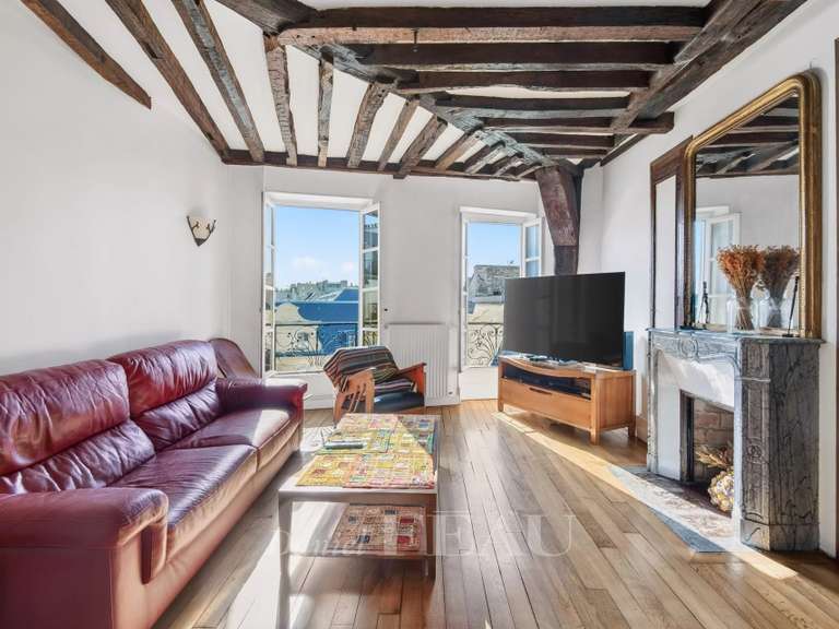 Appartement Paris 3e - 2 chambres - 123m²