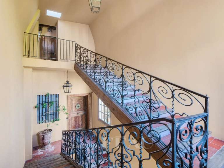 Appartement Paris 3e - 2 chambres - 123m²