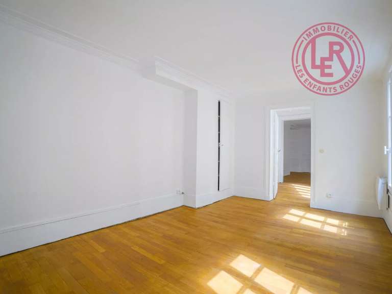 Appartement Paris 3e - 2 chambres - 84m²