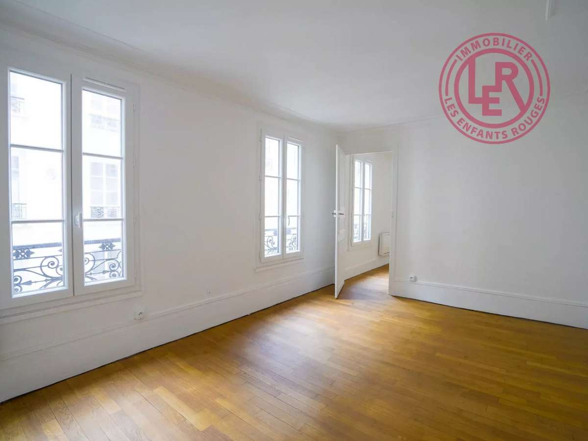 Apartment Paris 3e