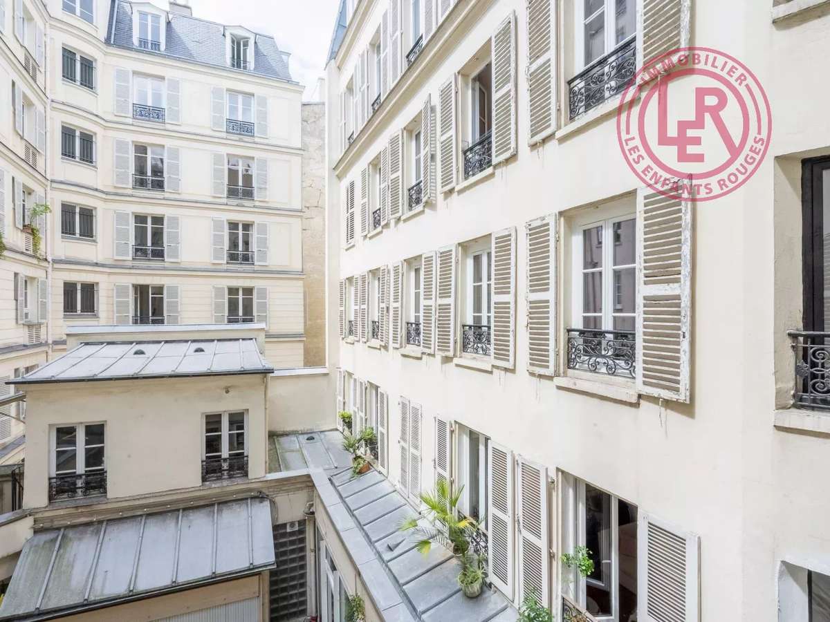 Apartment Paris 3e