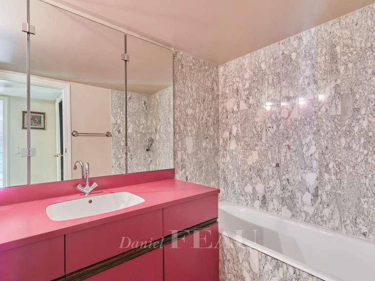 Appartement Paris 3e - 2 chambres - 114m²