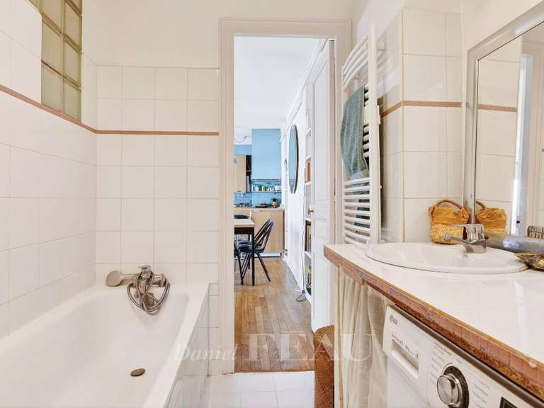 Appartement Paris 3e - 1 chambre - 88m²