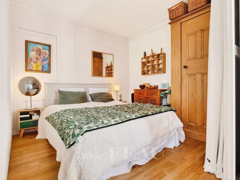Appartement Paris 3e - 1 chambre - 88m²