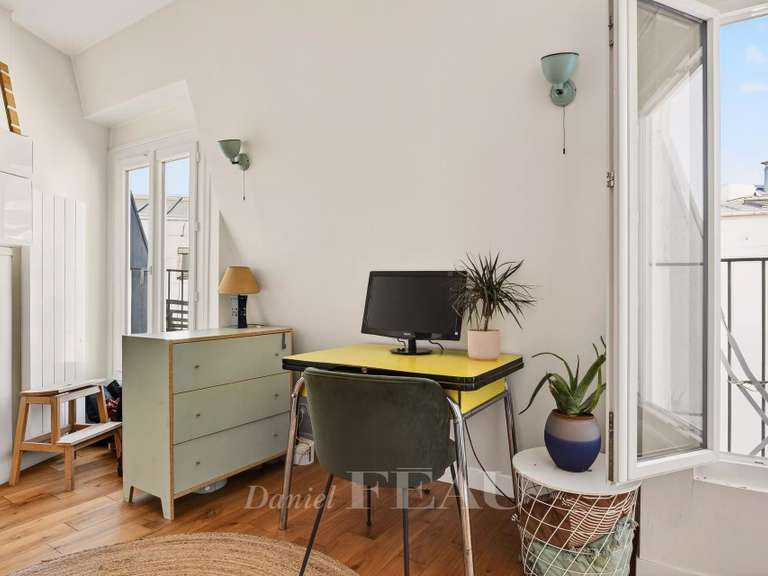 Appartement Paris 3e - 1 chambre - 88m²