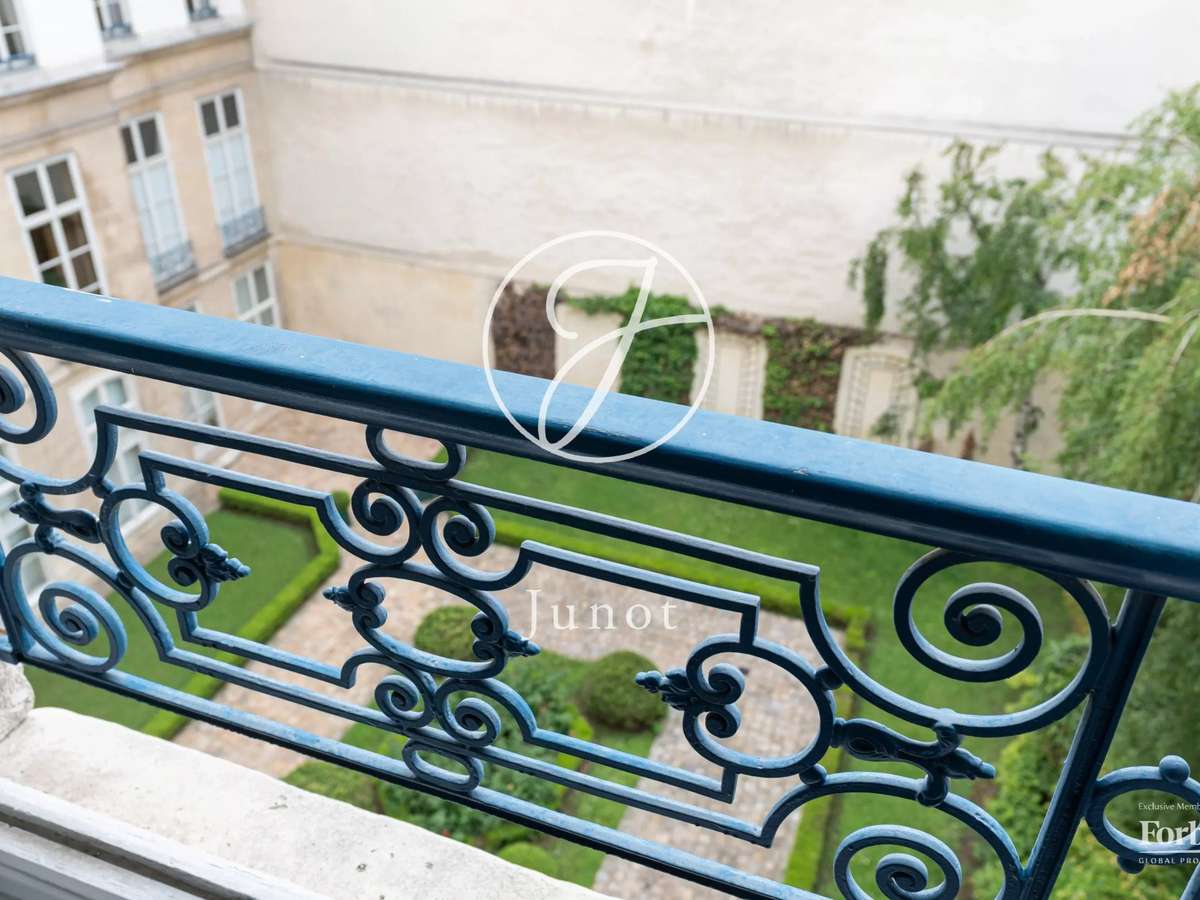 Apartment Paris 3e