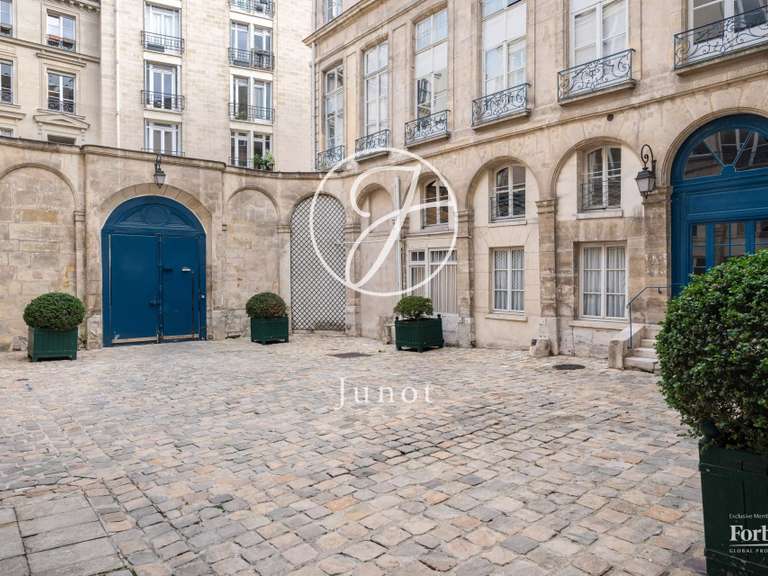 Appartement Paris 3e - 2 chambres - 78m²