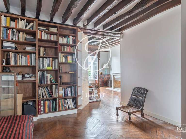 Appartement Paris 3e - 2 chambres - 78m²