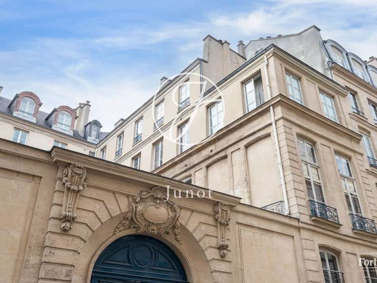 Appartement Paris 3e - 2 chambres - 78m²