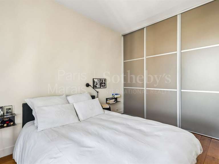 Appartement Paris 3e - 1 chambre - 65m²
