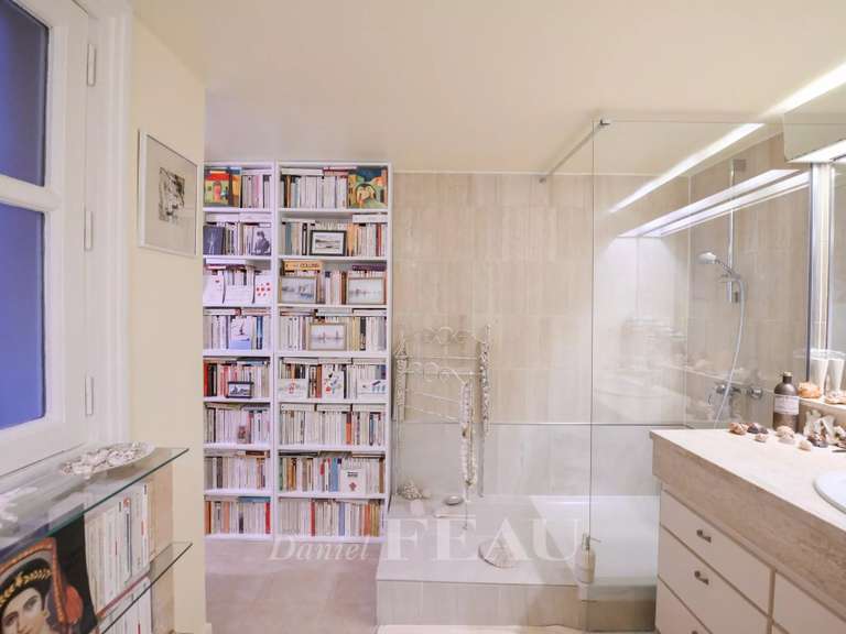 Appartement Paris 3e - 1 chambre - 85m²