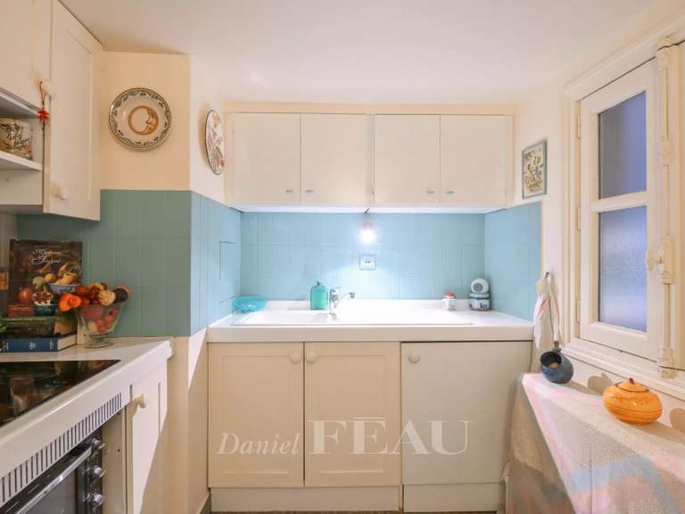 Appartement Paris 3e - 1 chambre - 85m²