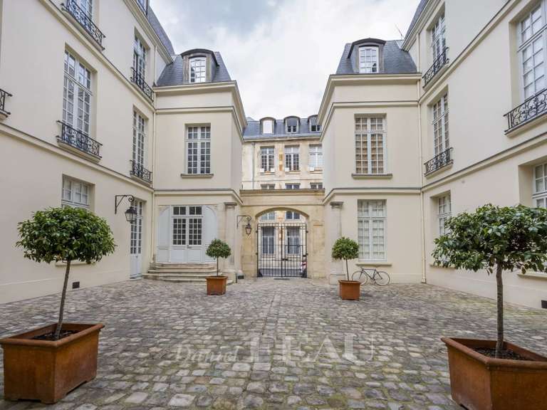 Appartement Paris 3e - 1 chambre - 85m²