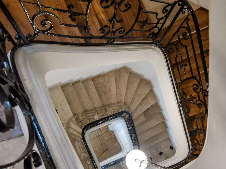 Appartement Paris 3e - 2 chambres - 75m²