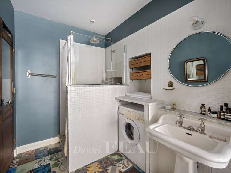 Appartement Paris 3e - 2 chambres - 75m²