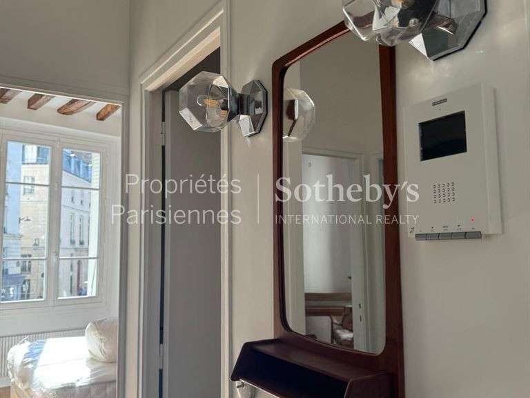 Appartement Paris 3e - 2 chambres - 60m²