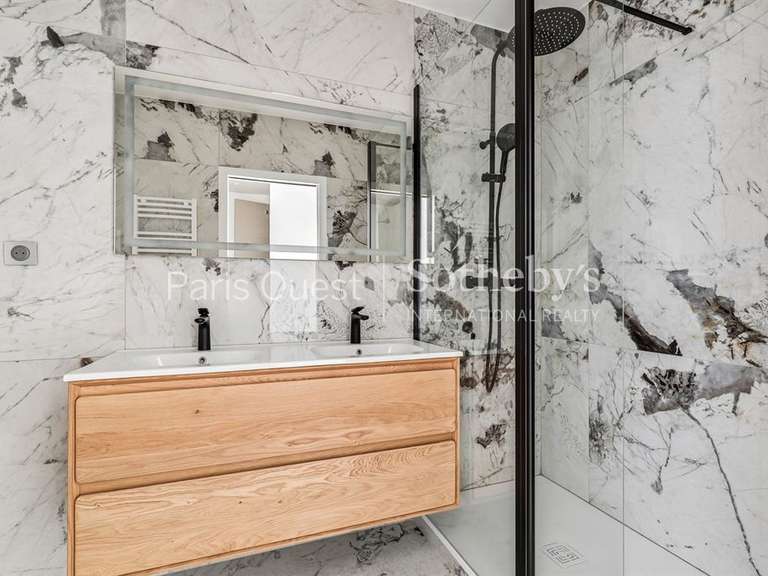 Apartment Paris 3e - 4 bedrooms - 145m²