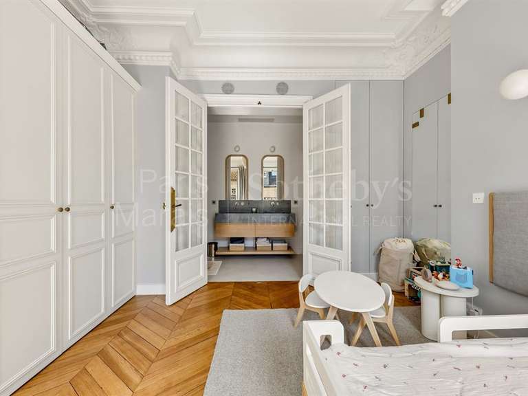 Appartement Paris 3e - 3 chambres - 138m²